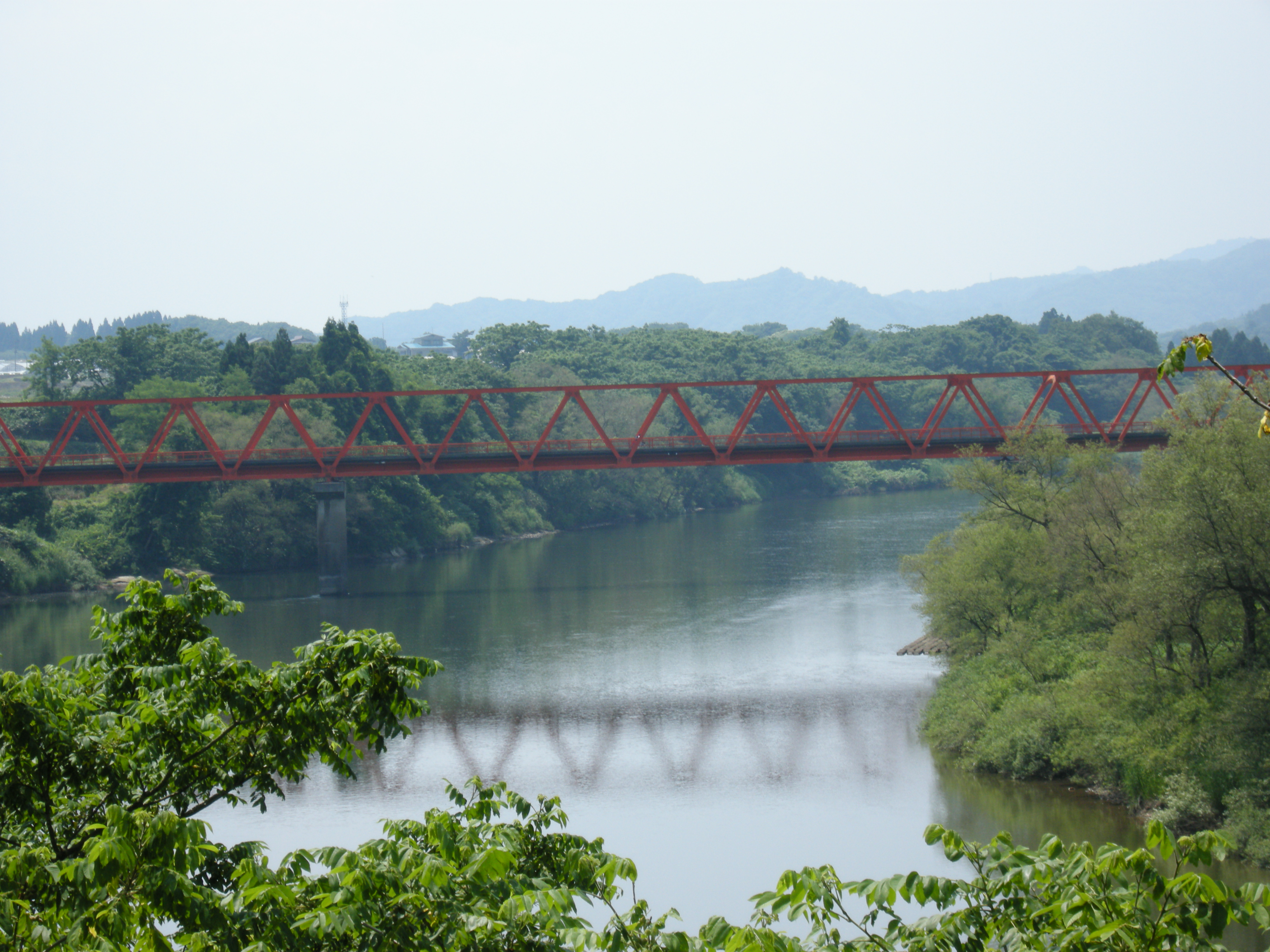 最上川 — Photo by contri, CC BY-SA 2.0 via Wikimedia Commons